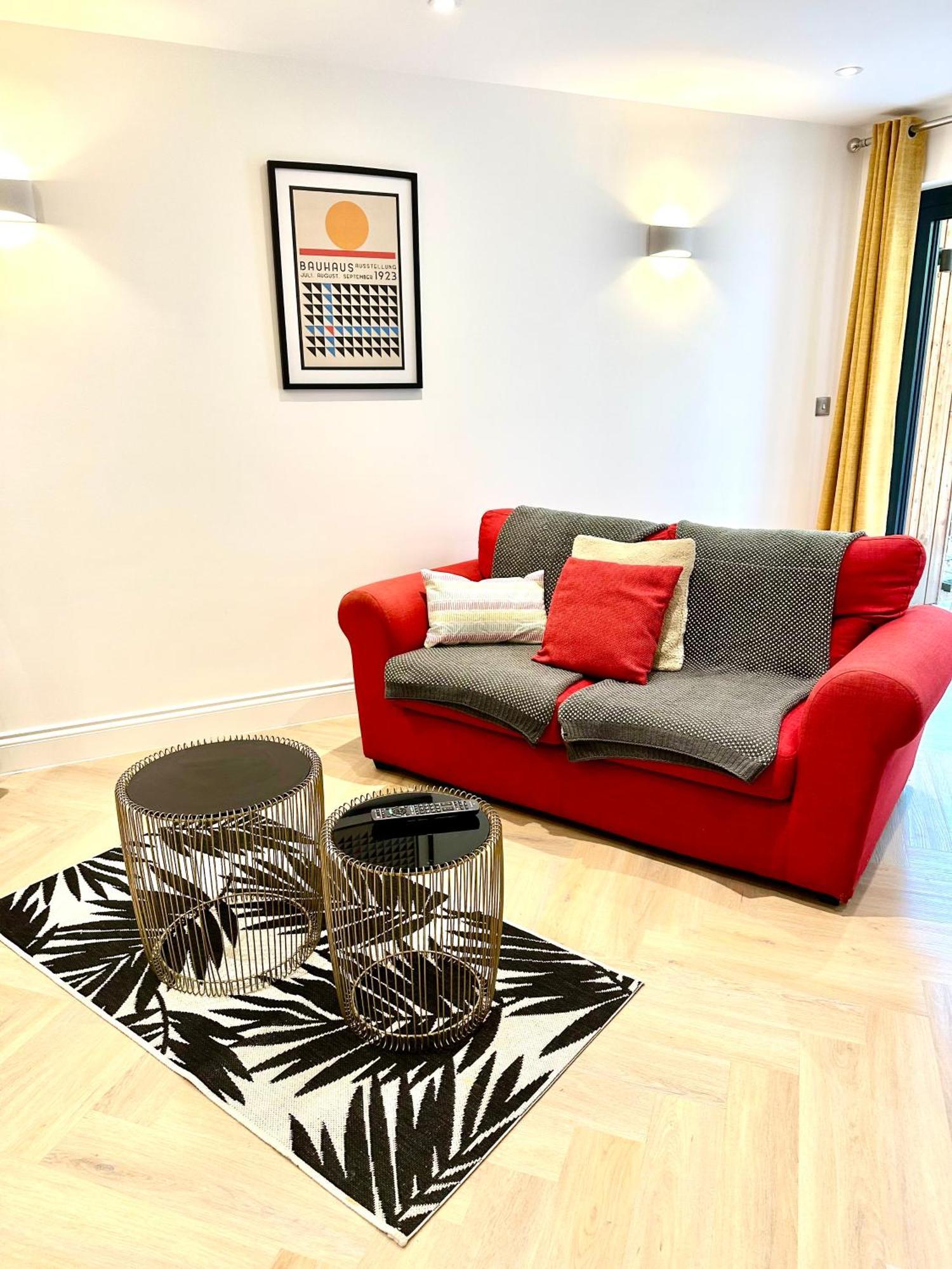 Rye Brand New Apartment Экстерьер фото